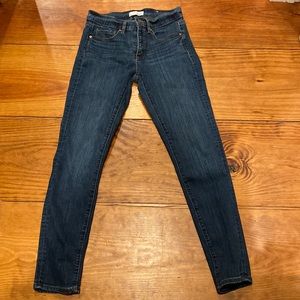 Loft size 2 modern skinny jeans